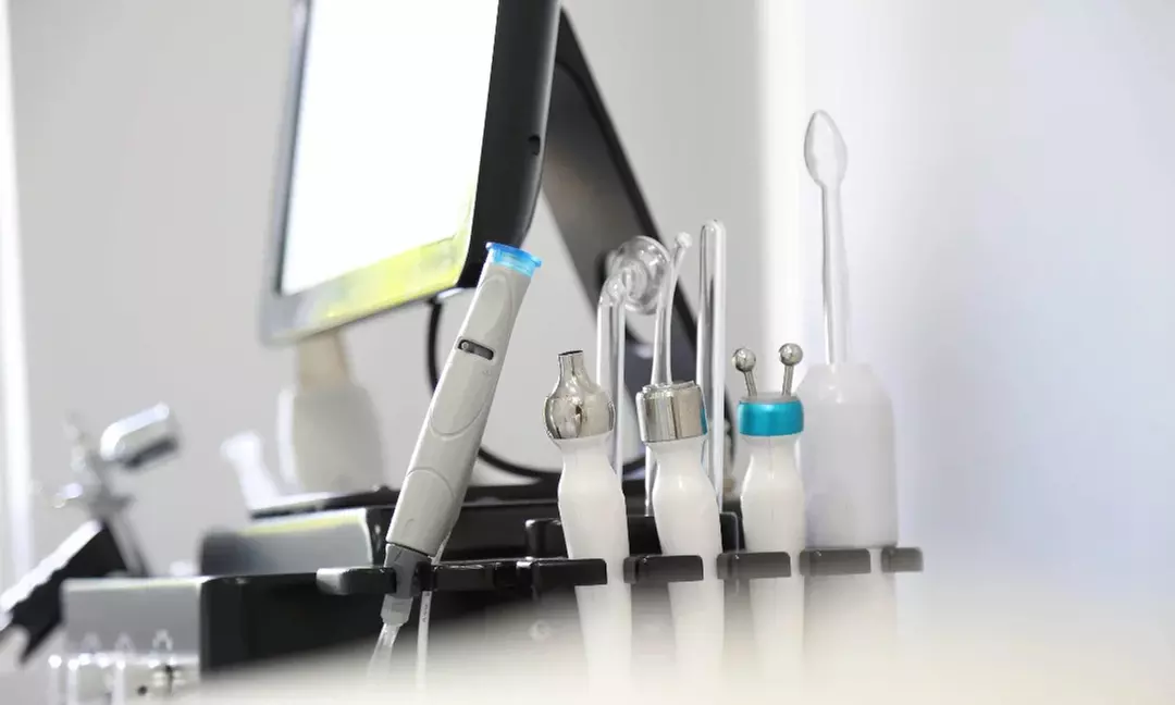 Microneedling with LED Light Therapy at Dr Aqsa's Skin Clinic – Renew Your Skin with Up to 78% Off - Second Medium