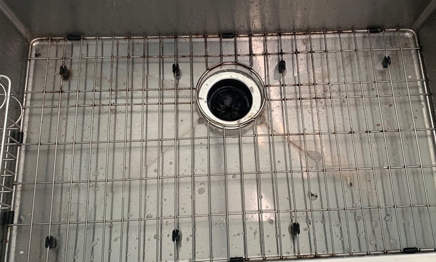 Image 2: Get Three Man-Hours of Kitchen Deep Clean Service