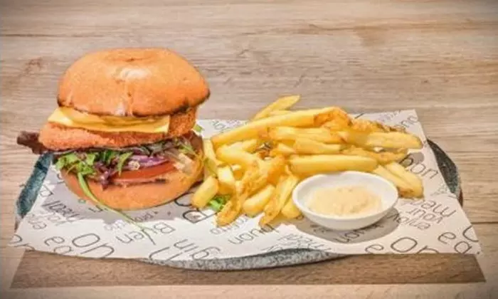 Menú de cocina halal para 2 o 4 personas con entrante, postre y bebida