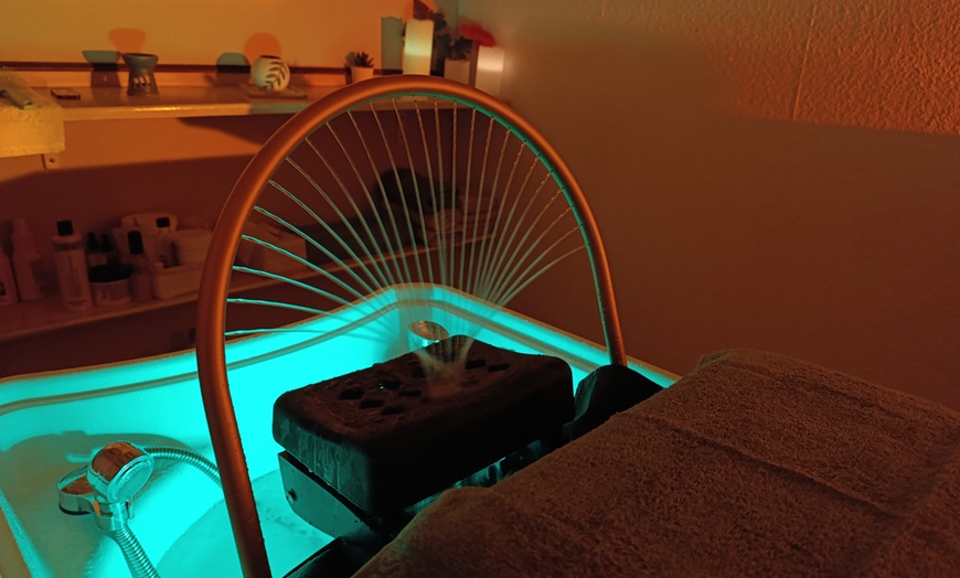 Image 8: Tratamiento de head spa y opción a masaje o reflexología podal para 1