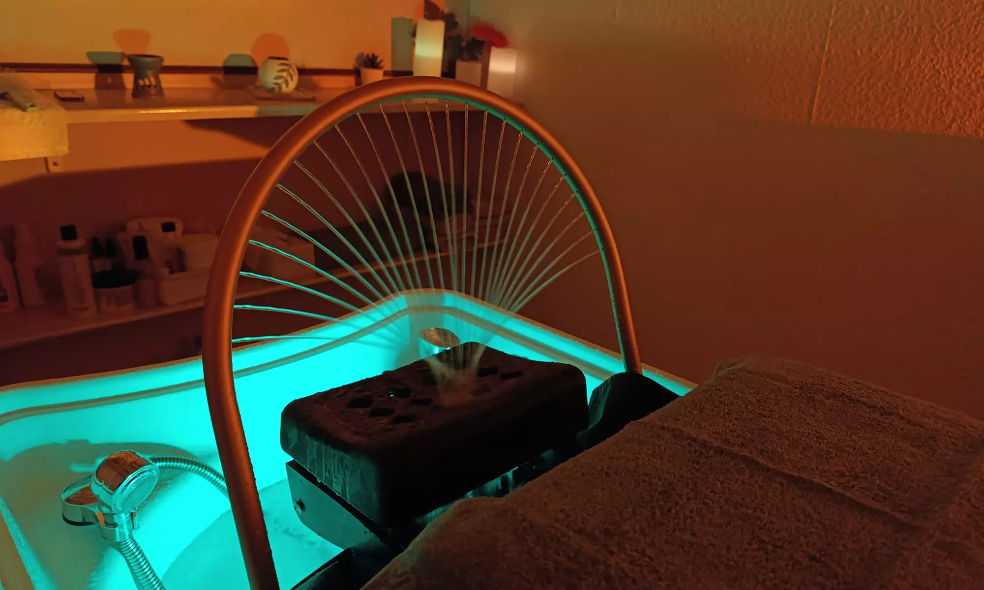 Tratamiento de head spa y opción a masaje o reflexología podal para 1