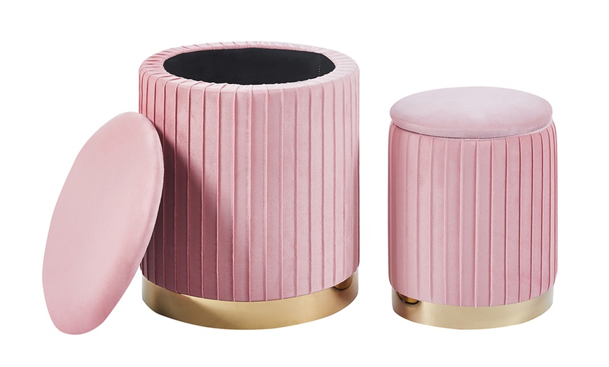 Image 32: Coppia di pouf contenitori in velluto