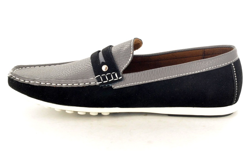 Image 14: Two-Tone Men's Loafers 