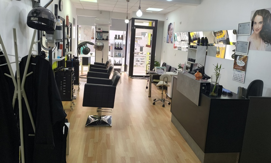 Image 6: Alisado de queratina con lavado y secado