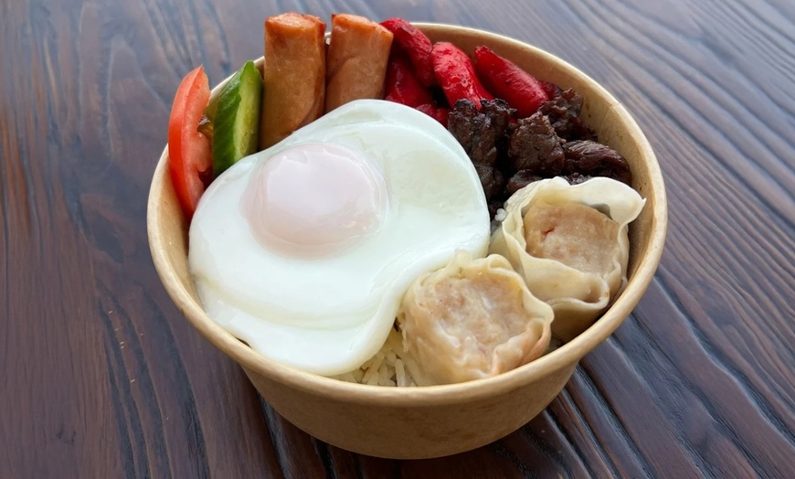 Image 8: Choice of One, Two, or Four Meal Boxes and Beverages Of Your Choice