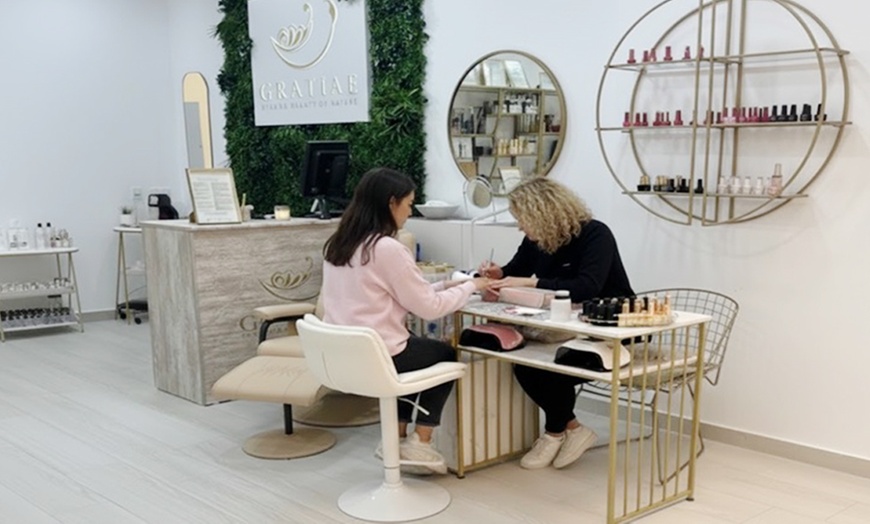 Image 4: Sesión de manicura, pedicura o ambas semipermanente orgánica y vegana 