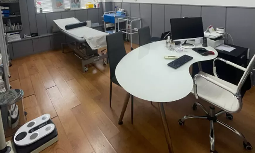 Image 3: 1 o 2 sesiones de 45 minutos de fisioterapia con diagnóstico previo