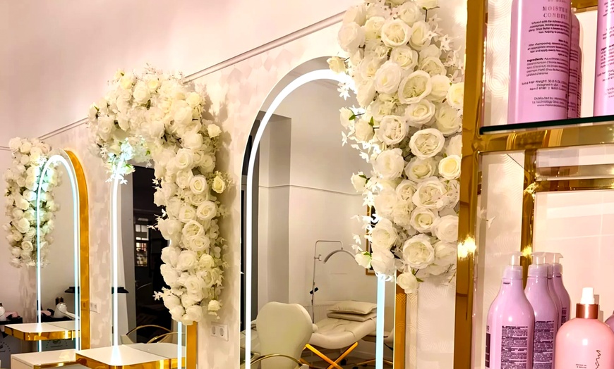 Image 8: Bis zu 35% Rabatt auf den Haarschnitt – Damen bei Kader Loth Beauty