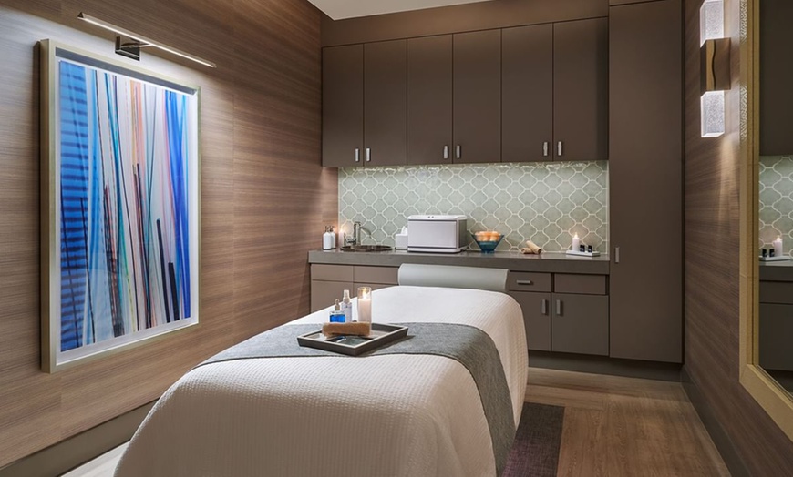 Image 3: Lorelei Signature/ Couple's Massage w/ Champagne, Pool, Gym, & More 