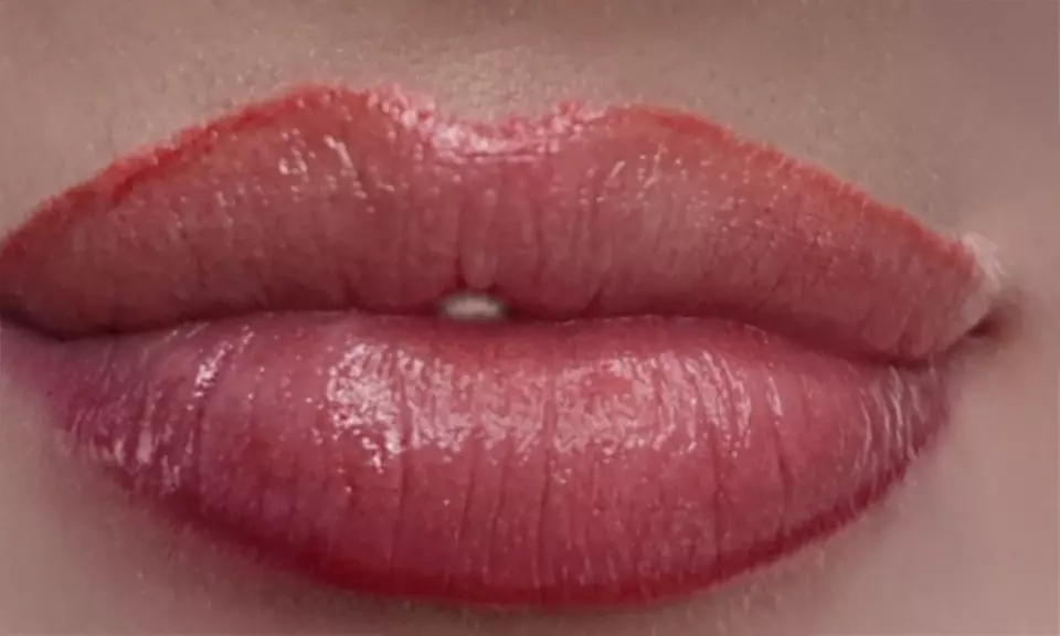 Beauté du regard ou des lèvres avec microblading, candy lips ou autres