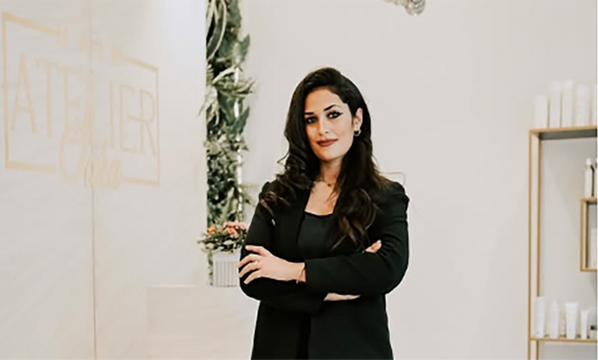 Image 3: Waschen, Schneiden & Föhnen für alle Haarlängen, opt. + Ansatzfarbe
