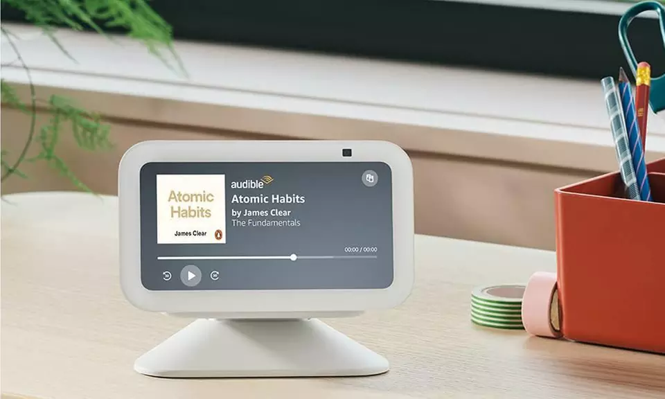 New Amazon Echo Show 5 (3rd Gen) Smart Display - 5.5'', Deeper Bass, Camera Cover, Smart Home Hub