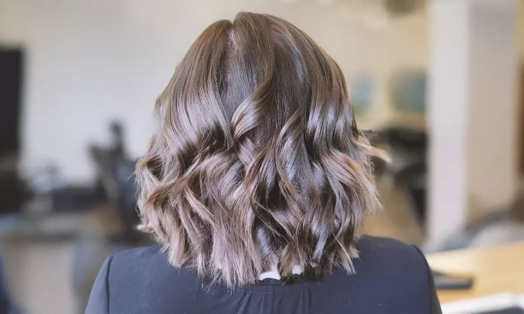 Women's Haircut w/ Optional K18 Treatment/Wash & Style/All Over Color