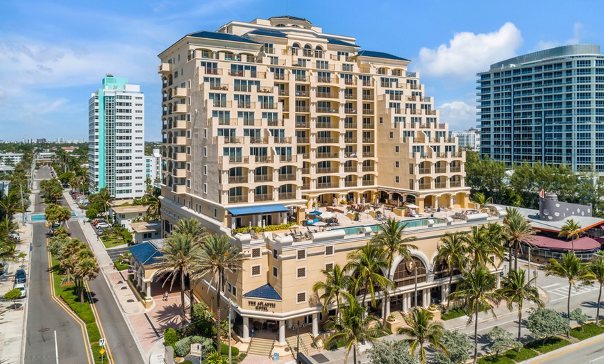 Image 2: Members Only: Beachfront Resort in Fort Lauderdale With Ocean Views
