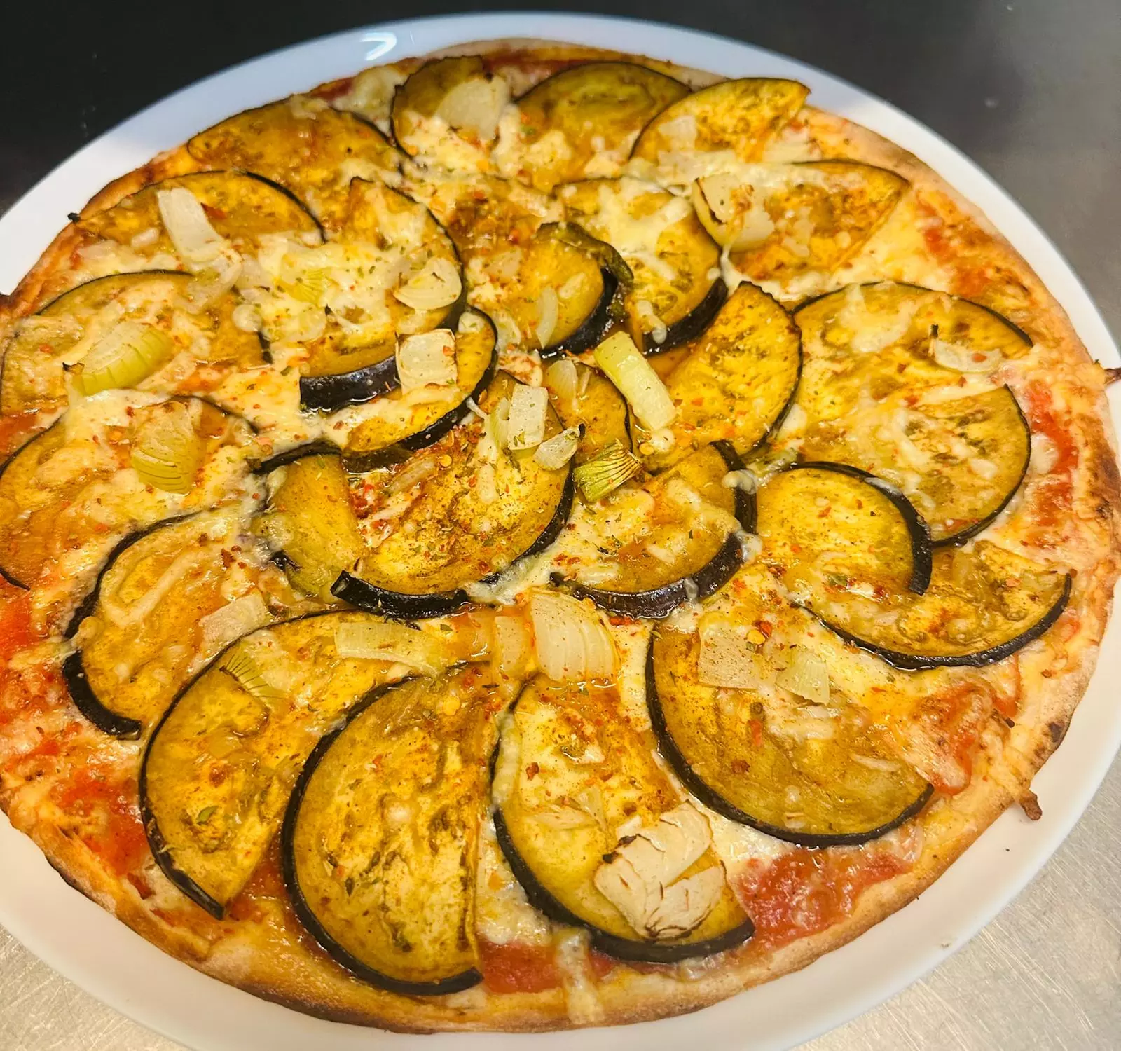 Eine Pizza oder Pasta wählen, eine kostenlos dazu bekommen