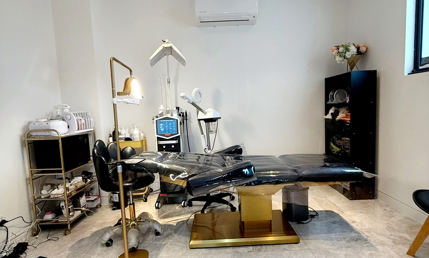 Image 2: Up to 52% Off on Facial at Bglow Hair And Beauty Clinic Pty Ltd