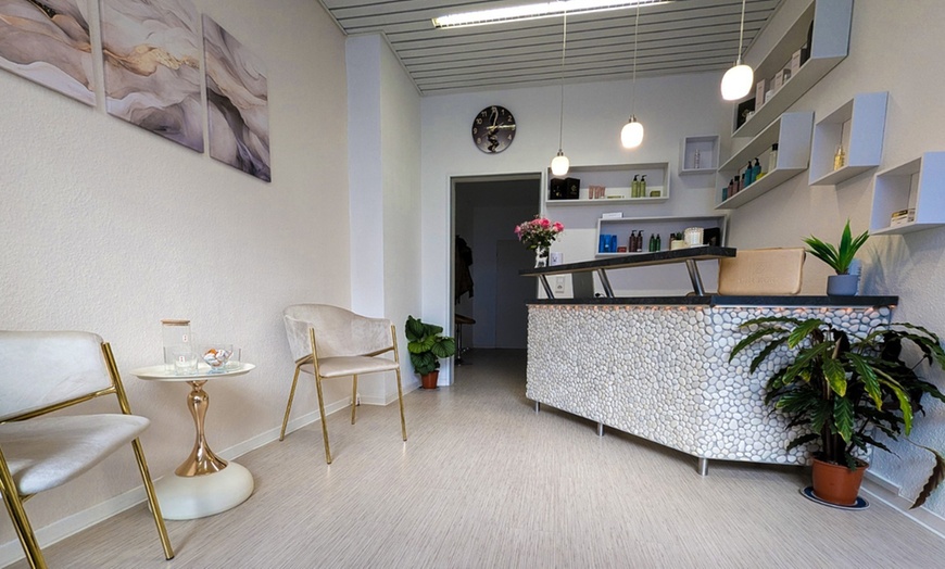 Image 4: 20 oder 45 Min. Aromatherapie-Teilkörpermassage für 1 Person