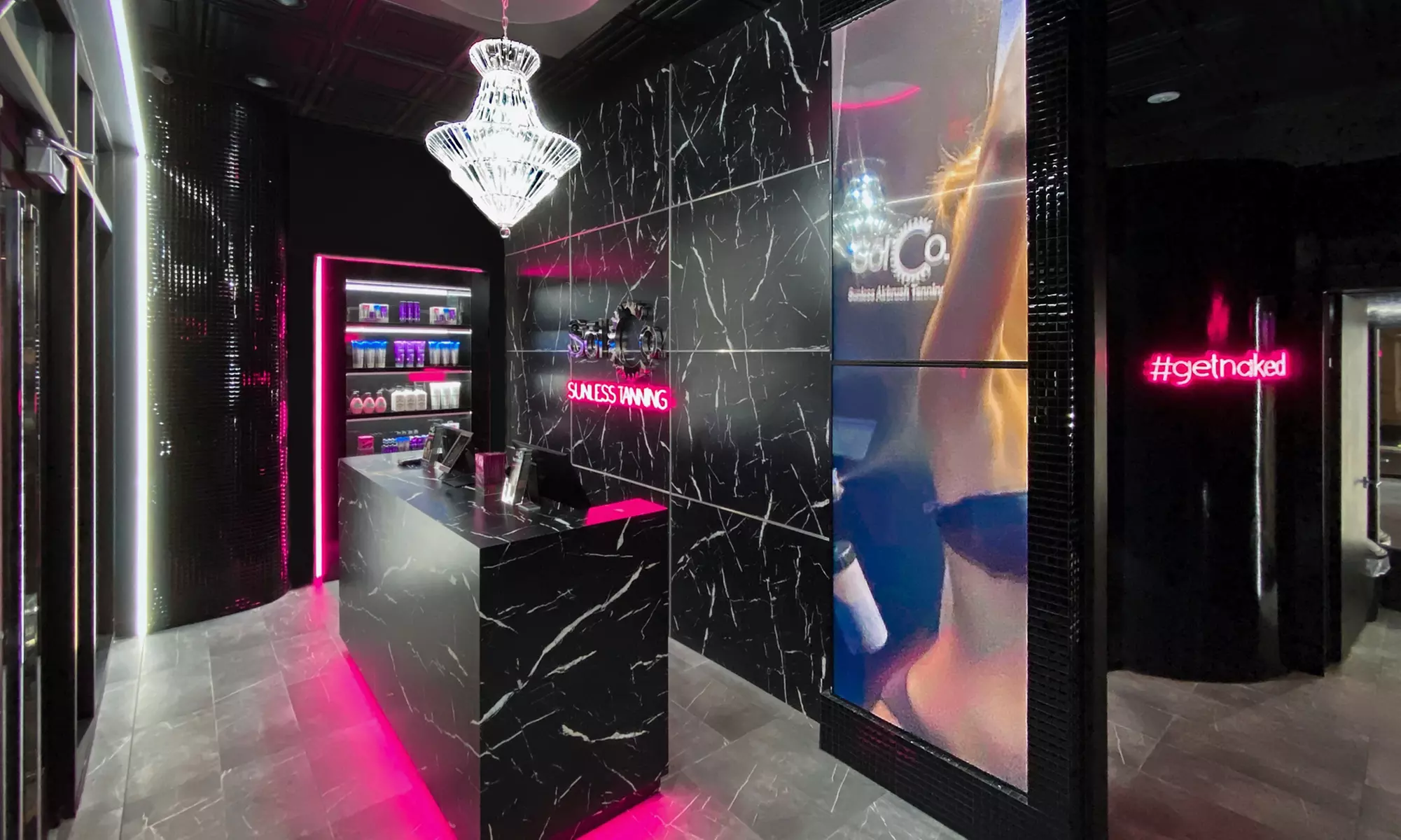 Get a Sunless Tan with One Session of Spray Booth Tanning