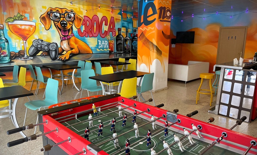 Image 2: Copas o cócteles a elegir con picoteo para 2 o 4 personas