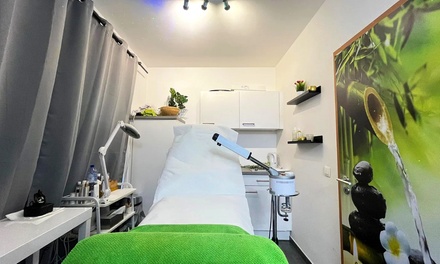 Pose de vernis semi-permanent  mains (manucure express incluse) - 45 min. - Kesh Institut