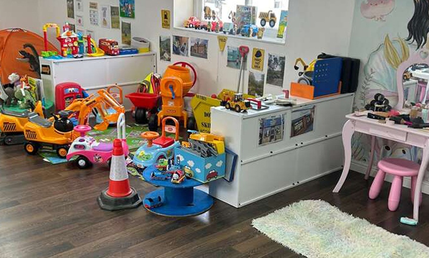 Image 2: Exciting For Entry with One or Two Adults with One or Two Children