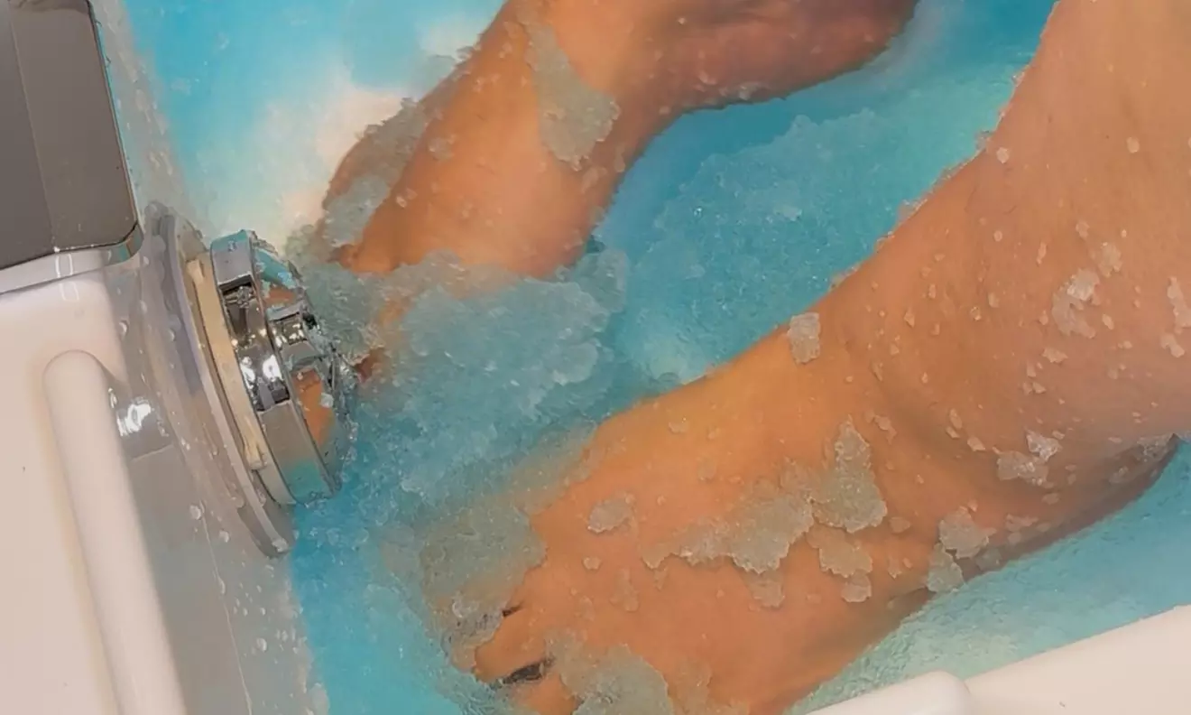 Spa Pedicure with Steaming or Jelly Mask or Paraffin Wax on Hand & Leg