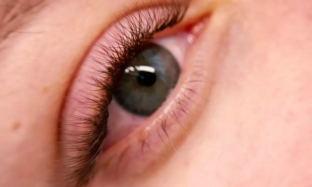 Classic 4D or 6D Extensions or Extensions with Fox Eyes or 3D or 6D