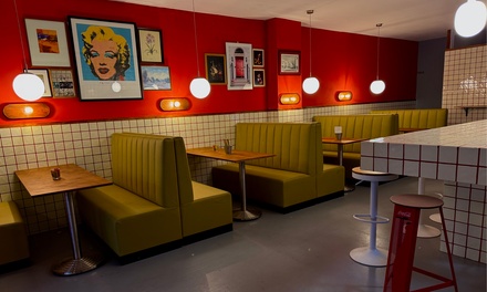 Para 1 persona: menú con 1 hamburguesa smash, 1 ración de patatas y 1 bebida - Smash Double Burger