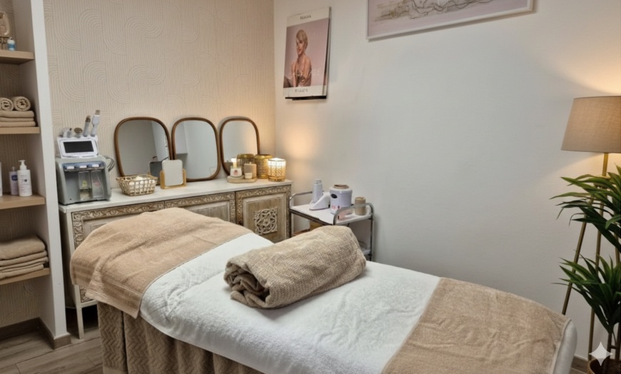 Image 2: Head Spa "Soin essentiel" de 40 min ou "Soin sérénité" d'1h15 