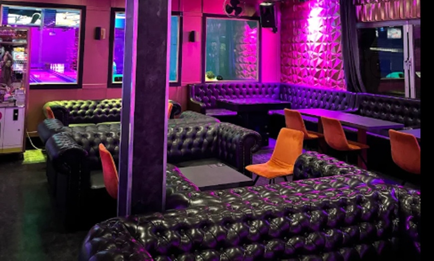 Image 3: Burger-Menü nach Wahl + 2 Std. Billard für 2 oder 4 Personen