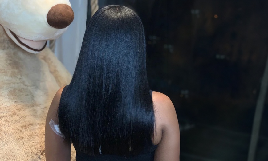 Image 6: Complete Beauty Package: Hair & Eyebrow Makeover