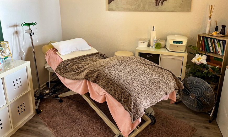 Image 2: 1 oder 2 Ganzkörper-Massagen à 60 Min. für 1 Person