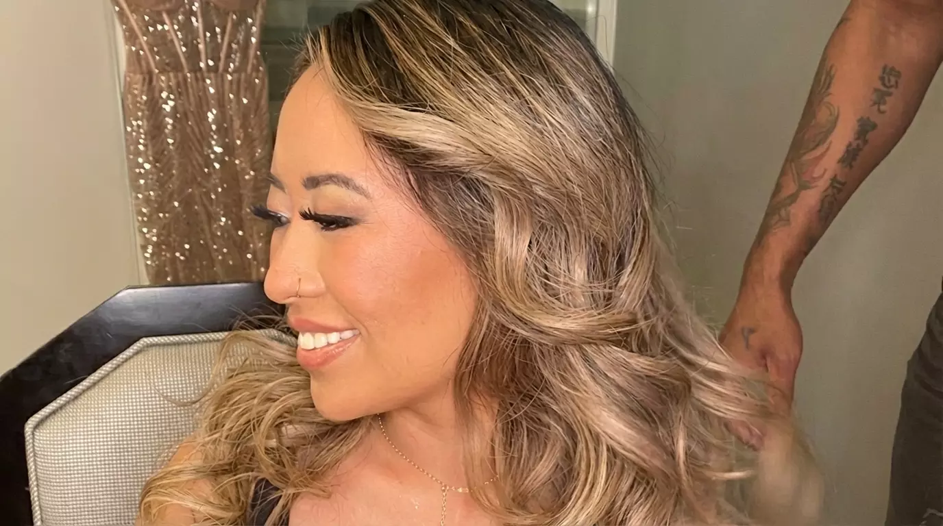 Transform Your Look with Expert Haircut + Shampoo & Style w/w/o Colors