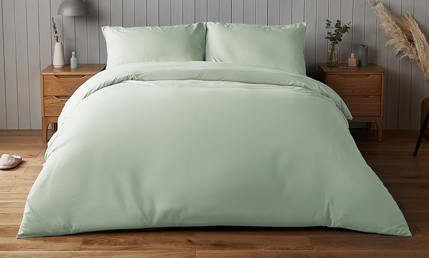 Image 13: Silentnight Supersoft Duvet Set