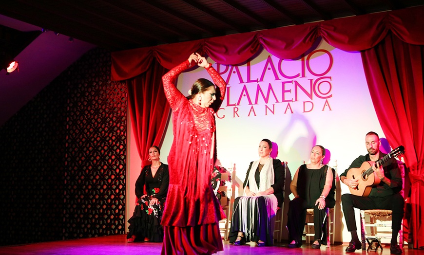 Image 7: Entrada a espectáculo flamenco para 2 o 4 en el corazón del Albaicín