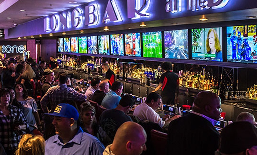 Image 9: Member-Only Deal: Iconic Downtown Vegas Casino Stay at The D