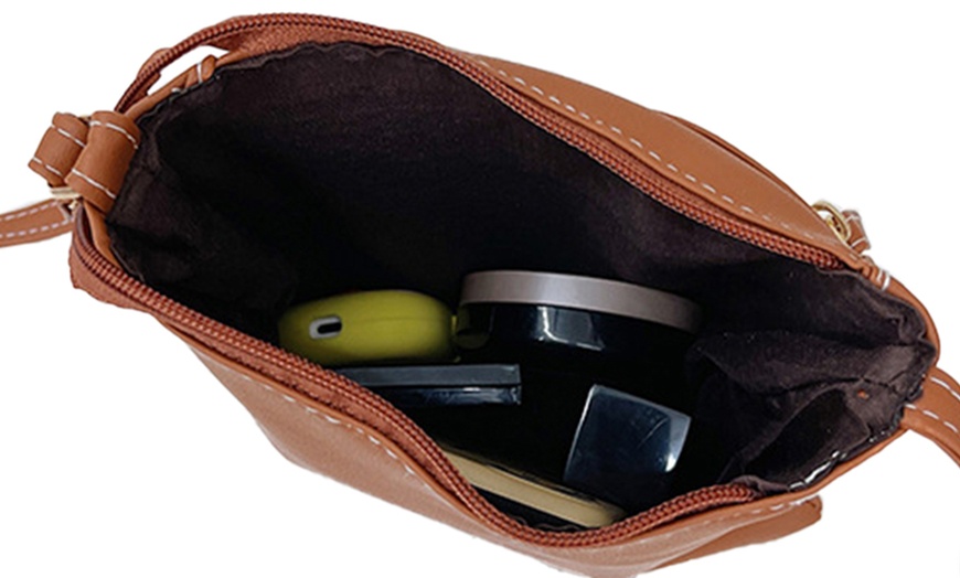 Image 6: Women's Vintage Style Crossbody Shoulder Bag