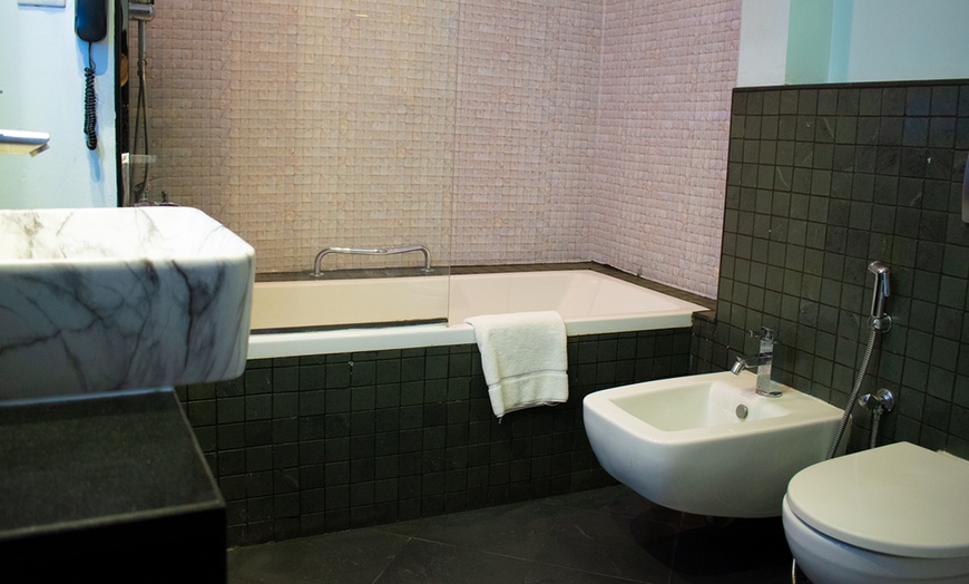 Image 7: 4* Dubai: 1-Night Apartment Stay with Optional Breakfast