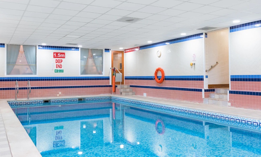 Image 17: Carrbridge: Standard One or Two-Bedroom Cabin for Up to Four People