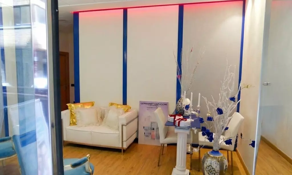 1 o 2 sesiones de Hollywood Peel facial con carbón activo y láser