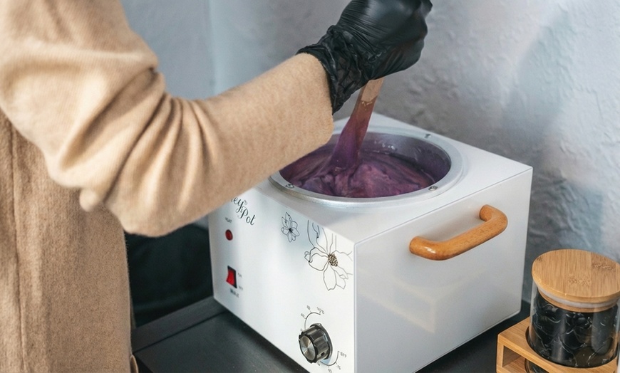 Image 2: Professional Bikini and Brazilian Waxing w/ Optional Vajacial