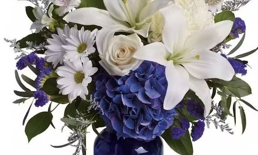 Image 4: Same-Day Delivery Floral Arrangements from Hyde Park Florist (Up to 30% Off) 