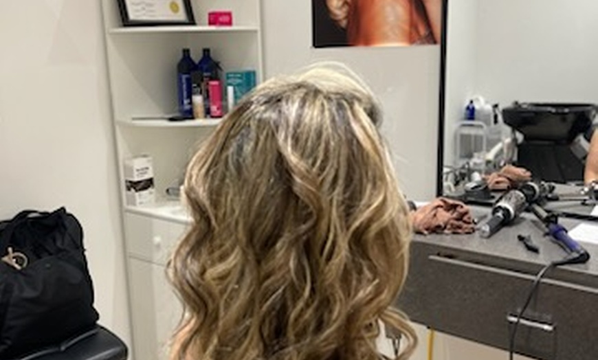 Image 3: Achieve a New Look with Haircut, Conditioning, Highlight Options! 
