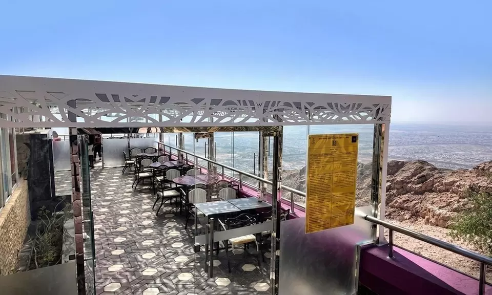 Al Ain: Mountain Staycation with Optional Breakfast