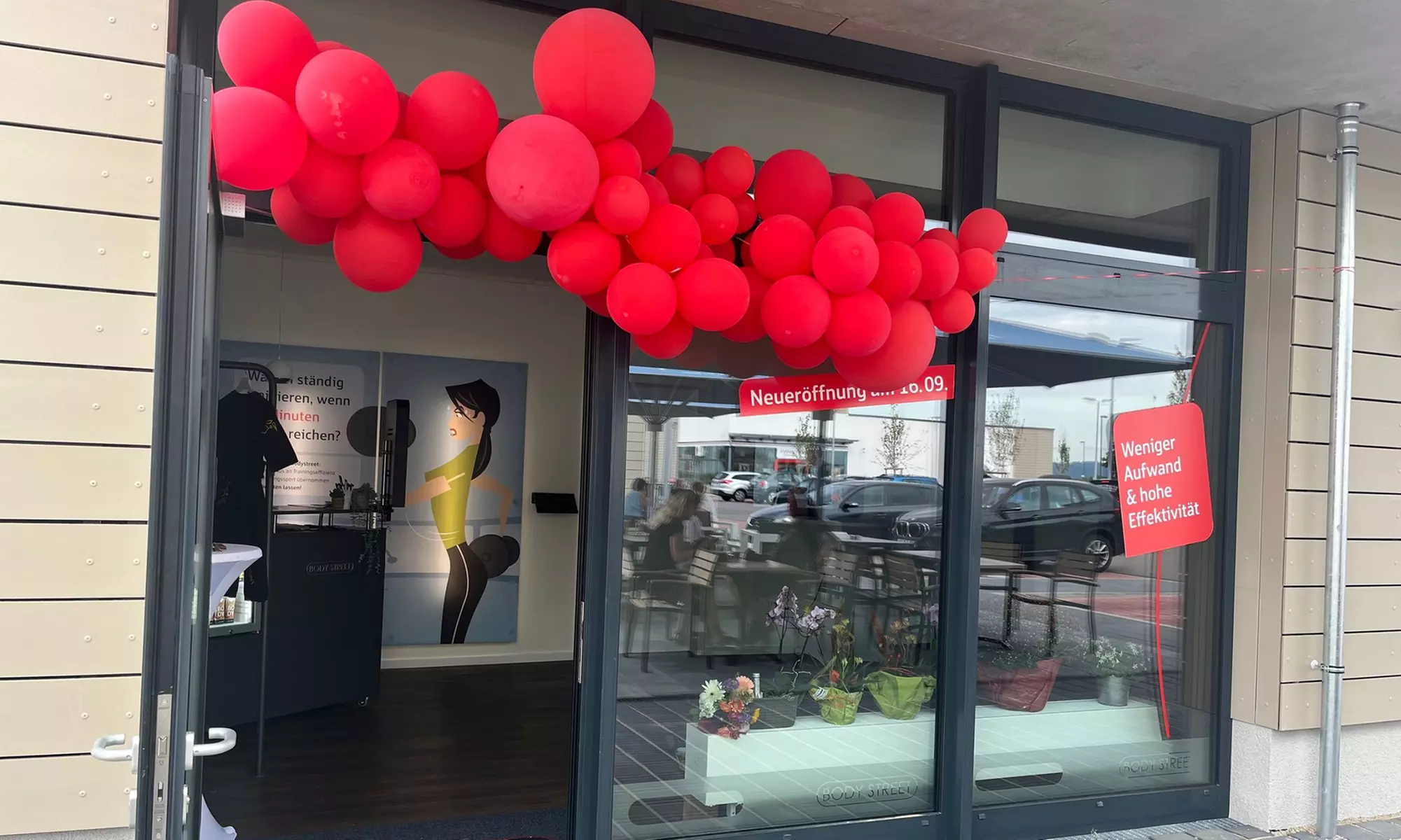 4 Einheiten: Personal GK-EMS-Training inkl. Körperanalyse - Second Medium