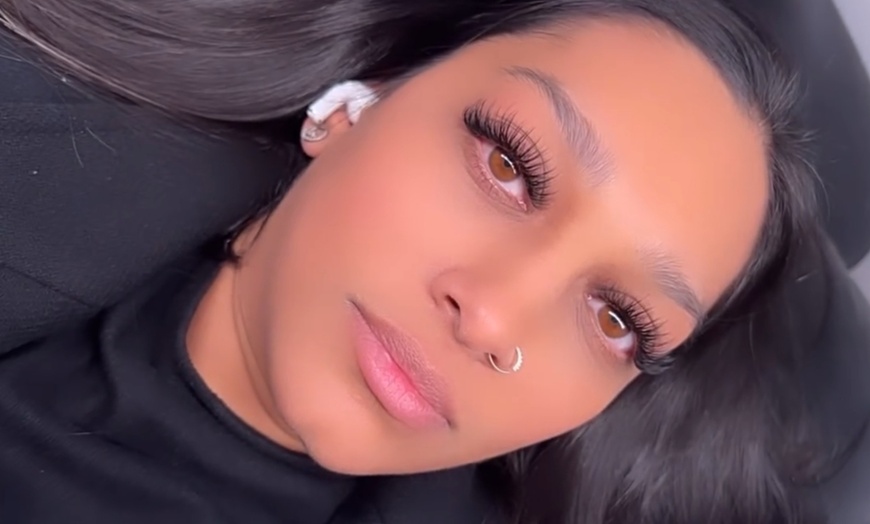 Image 4: Get Classic Eyelash Extensions or Mega volume /Lash Strip