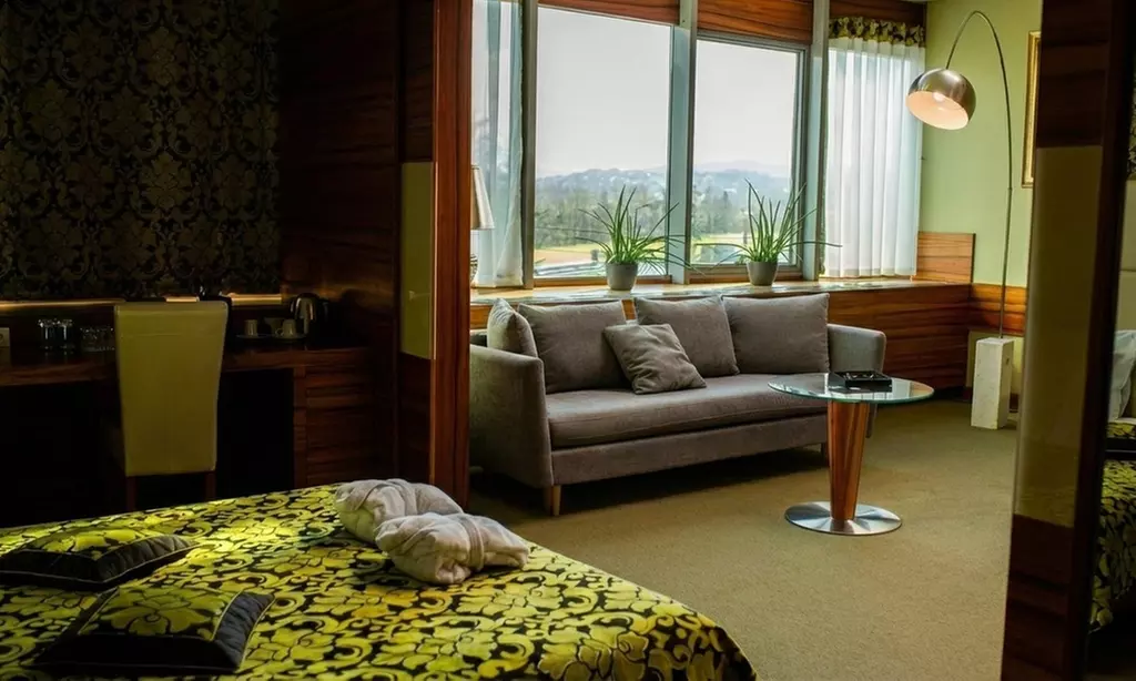 Day spa lub pobyt z wyżywieniem, masażem i wellness w 4* Młynie