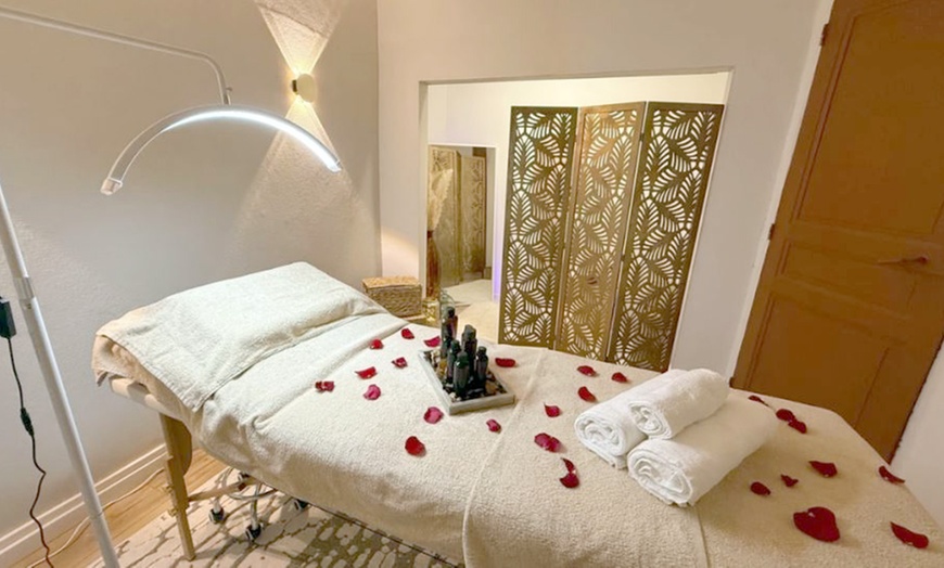 Image 3: Soin du visage "éclat", "hydra", massage... soins bien-être au choix