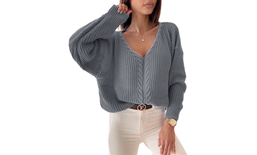 Image 5: Women's Braided V-Neck Cable Knit Oversized Jumper 