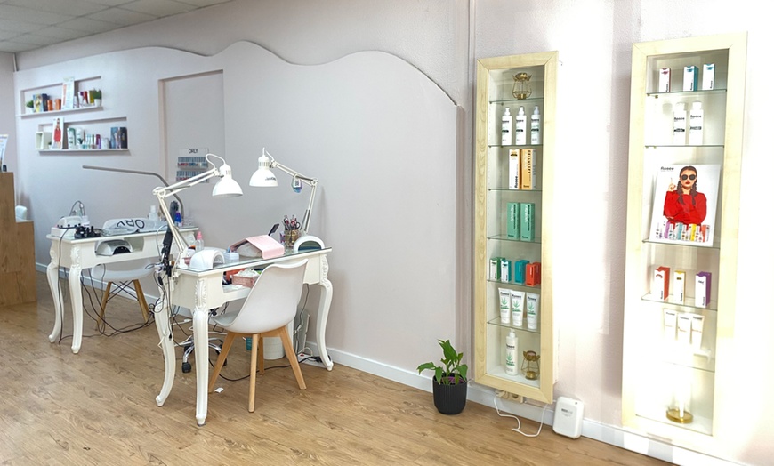 Image 5: Extensiones de pestañas pelo a pelo, híbridas o volumen ruso 4D-5D